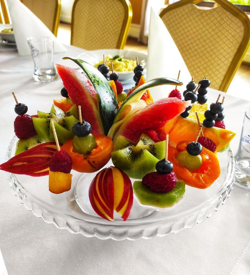 Hotel Lilia Włoszczowa Εξωτερικό φωτογραφία
