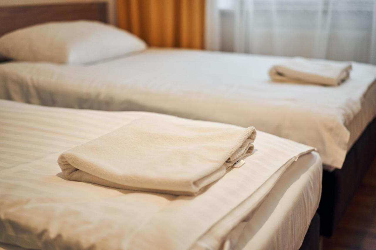 Hotel Lilia Włoszczowa Εξωτερικό φωτογραφία
