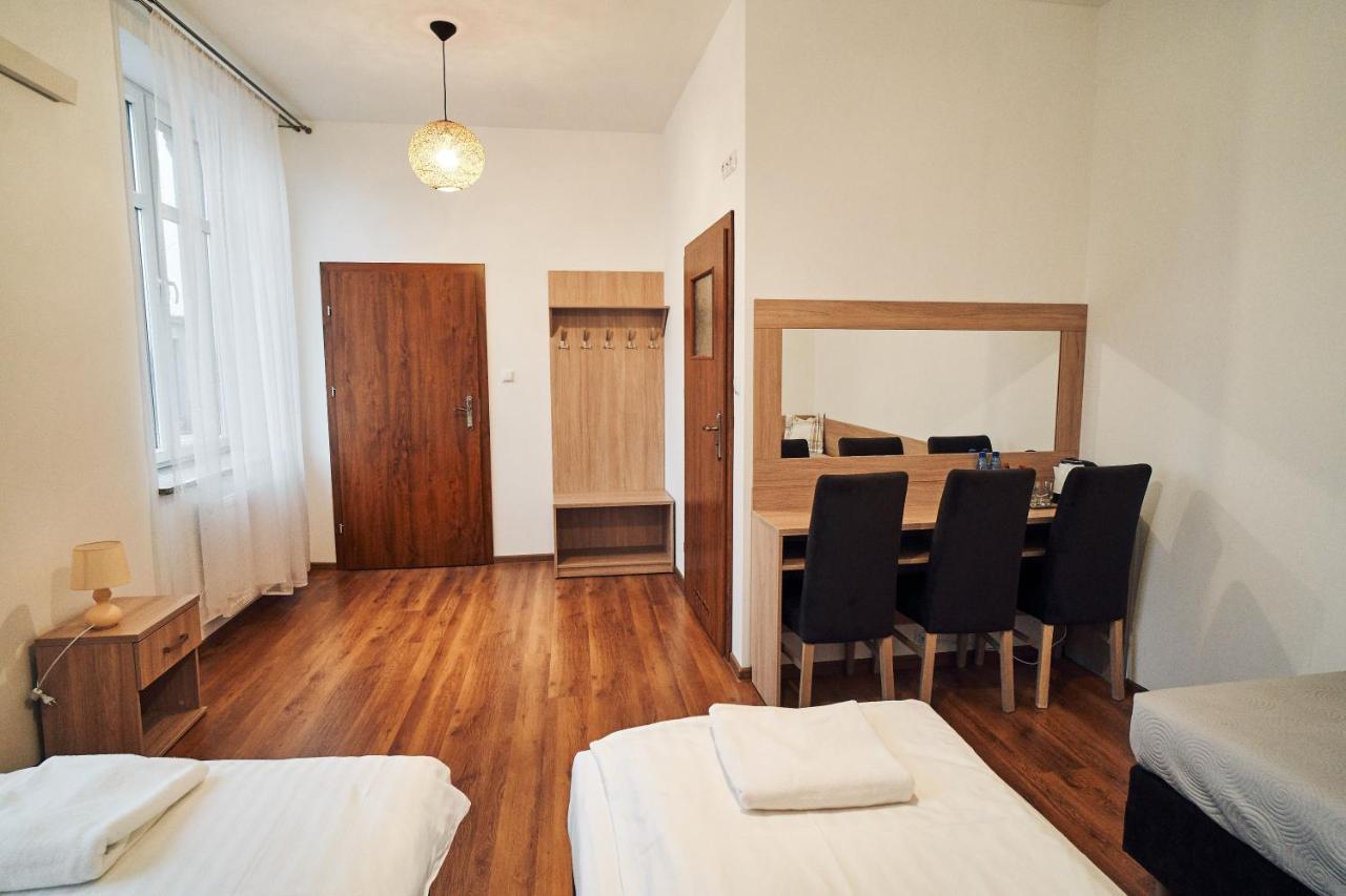Hotel Lilia Włoszczowa Εξωτερικό φωτογραφία